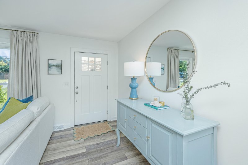 Property image 4 of 6020 Meadowcliff Avenue in Belvedere Estates, Hanahan, SC 29410