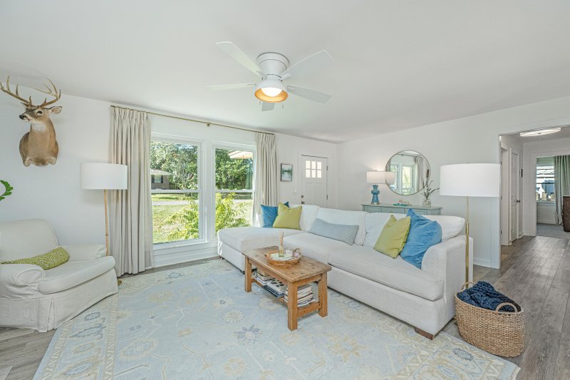 Property image 5 of 6020 Meadowcliff Avenue in Belvedere Estates, Hanahan, SC 29410