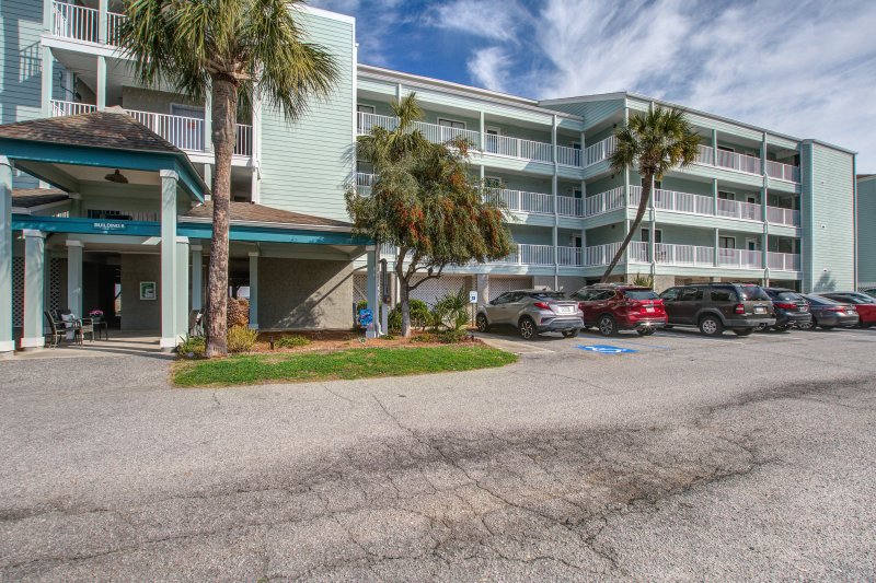 Property image 3 of 134 Marsh View Villas in Mariners Cay, Folly Beach, SC 29439