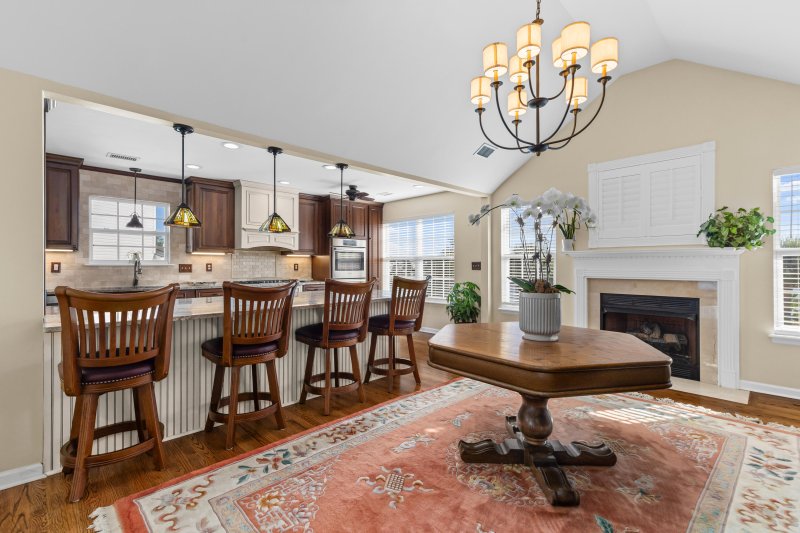 Property image 5 of 960 Clearspring Drive in Ocean Neighbors, Charleston, SC 29412