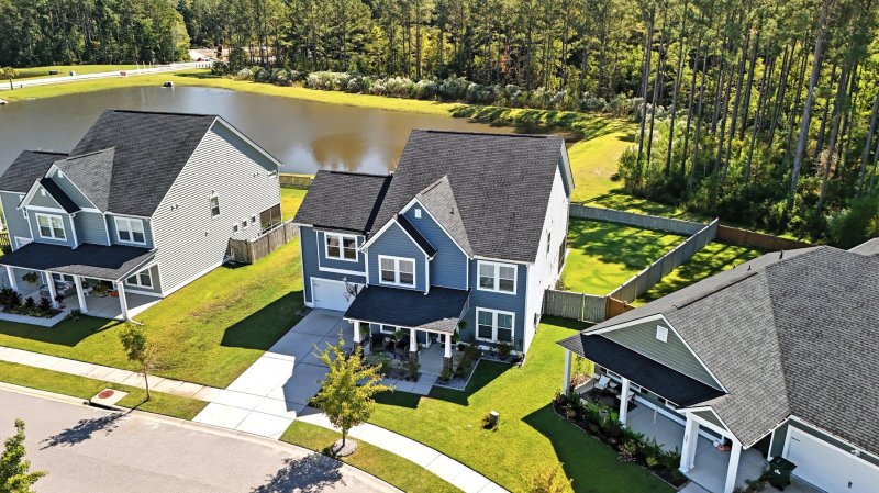 Property image 2 of 205 Country Gate Lane in Summers Corner, Summerville, SC 29485