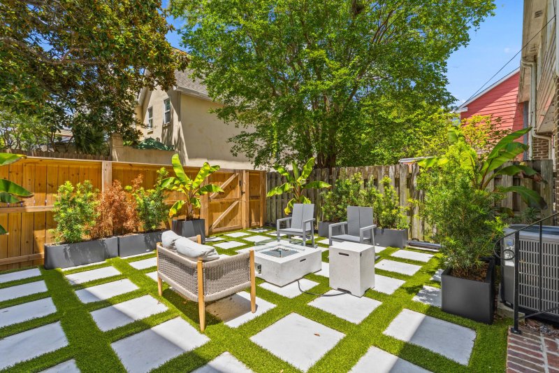 Property image 2 of 146 Broad Street B in Harleston Village, Charleston, SC 29401