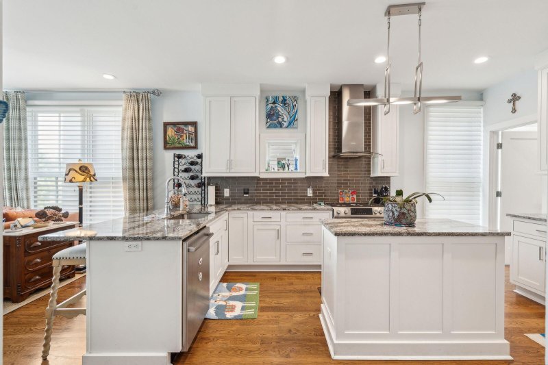 Property image 5 of 62 Gadsden Street A in Harleston Village, Charleston, SC 29401