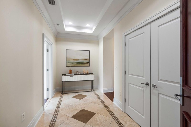 Tides Condominiums, Mount Pleasant Community