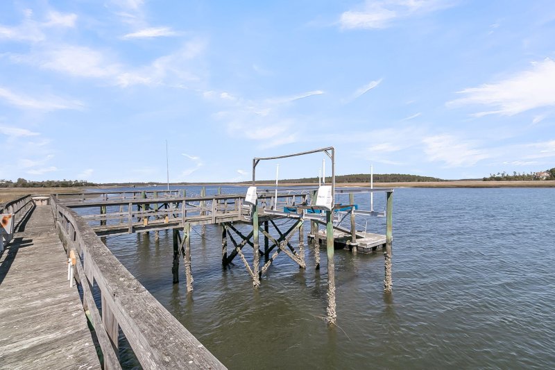 Property image 4 of 2296 Beckenham Drive in Park West, Mount Pleasant, SC 29466