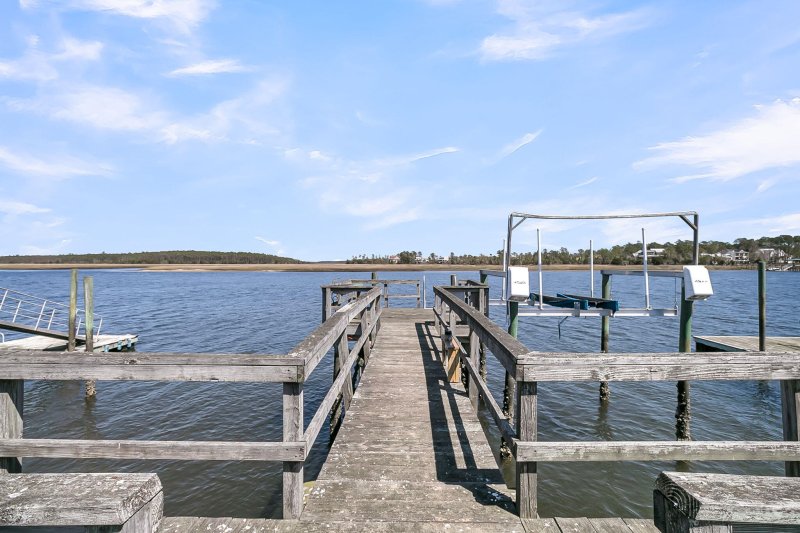 Property image 5 of 2296 Beckenham Drive in Park West, Mount Pleasant, SC 29466