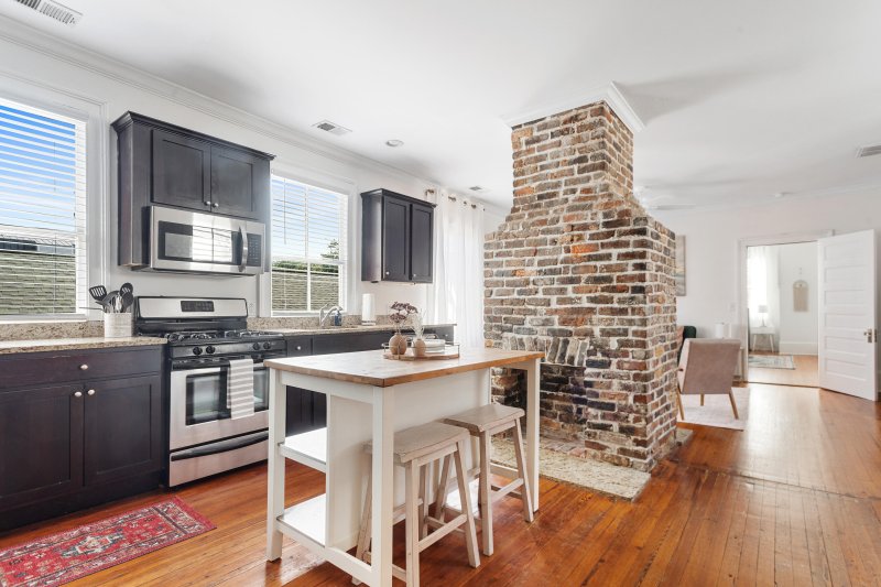 Property image 3 at 314 Ashley Avenue B, Charleston, SC 29403