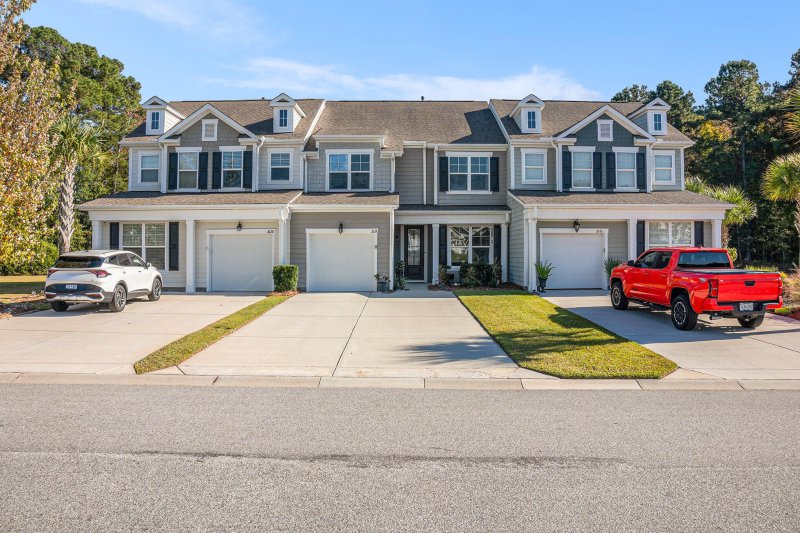 Property image 2 of 2618 Kingsfield Street in Park West, Mount Pleasant, SC 29466