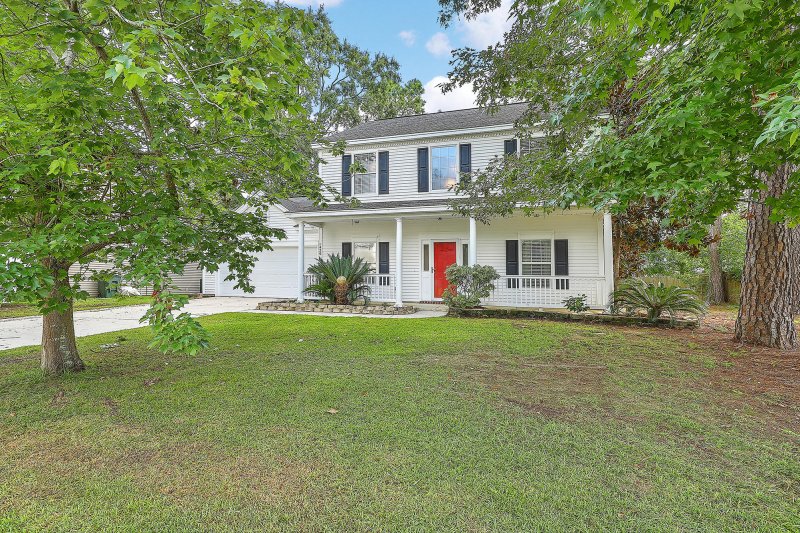 1420 Crossbill Trail