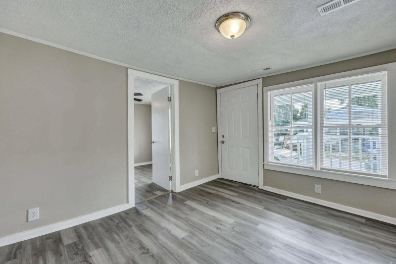 Property image 5 of 1984 Hugo Avenue in Union Heights, North Charleston, SC 29405