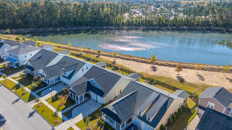 Property image 4 of 353 Parish Farms Drive in Carnes Crossroads, Summerville, SC 29486