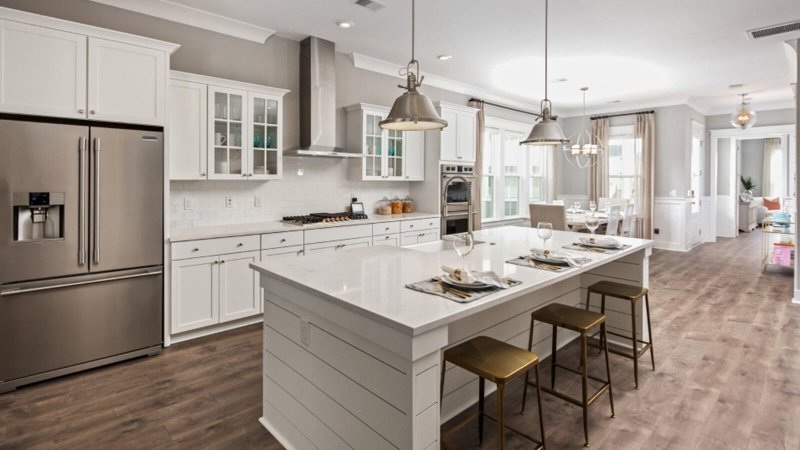 Property image 3 of 1010 Yucca Street in Summers Corner, Summerville, SC 29485