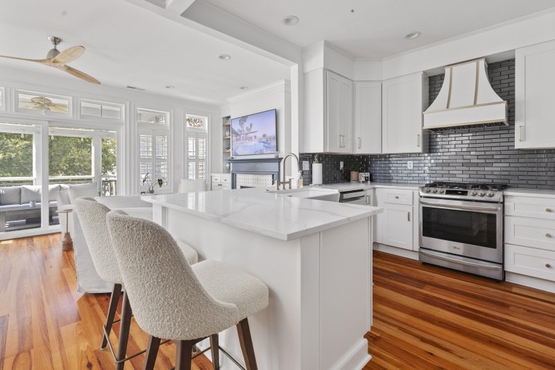 Property image 2 of 1509 Fig Vine Court in Seaside Farms, Mount Pleasant, SC 29464