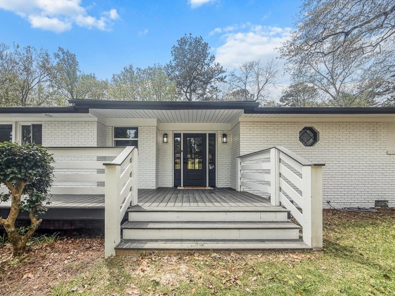 Property image 5 of 107 Woodland Drive in Woodland Estates, Summerville, SC 29485