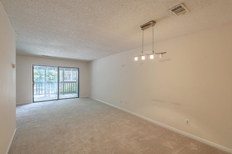 Property image 4 at 1530 Fort Johnson Road 2h, Charleston, SC 29412