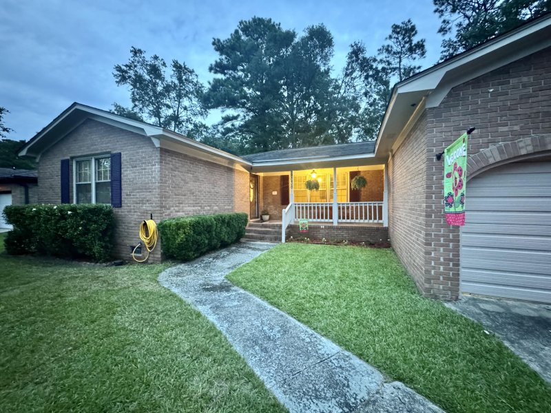 Property image 2 of 8038 Kittery Avenue in Colony North, North Charleston, SC 29420