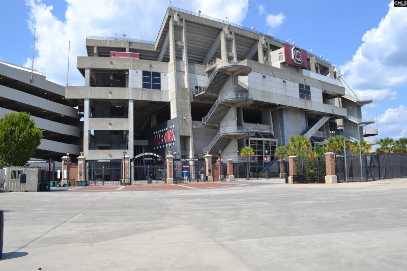 Property image 5 of 1200 Bluff Road 14 in Stadium Place, Columbia, SC 29201-4715