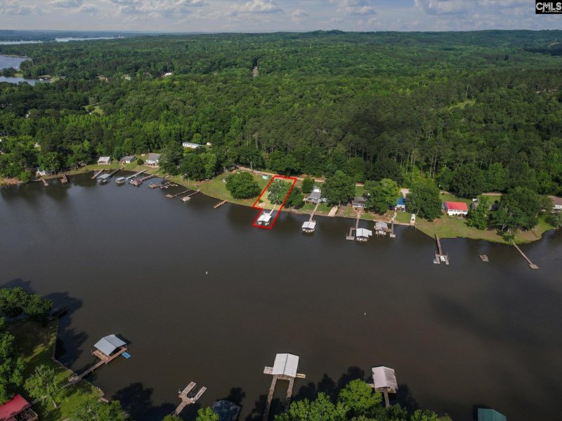 Property image 3 of 2480 Cottage Lane in Lake Wateree, Liberty Hill, SC 29074