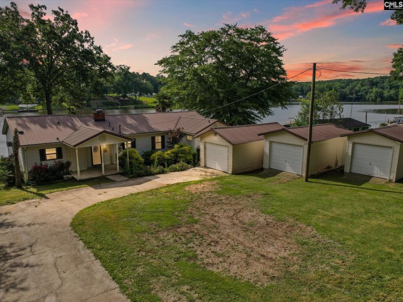 Property image 4 of 2480 Cottage Lane in Lake Wateree, Liberty Hill, SC 29074