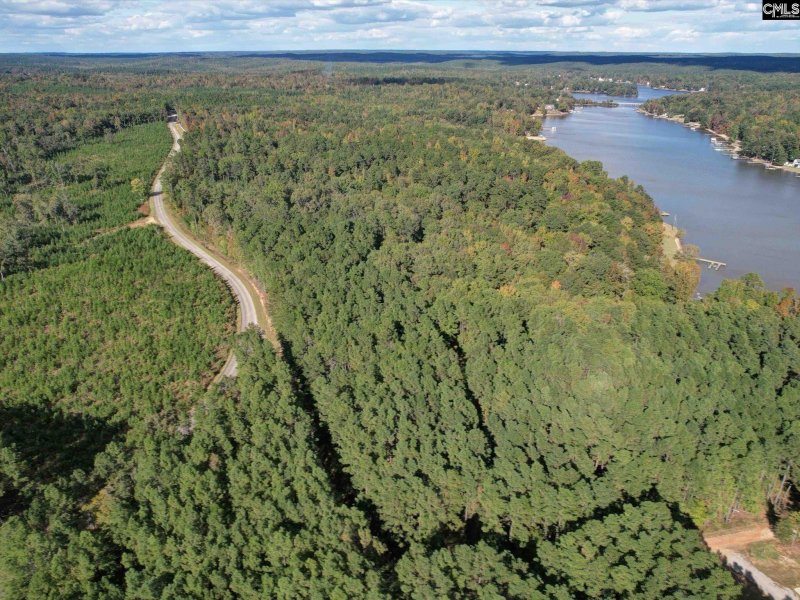 Property image 4 of 2502 Arrowhead Road in Lake Wateree, Liberty Hill, SC 29074