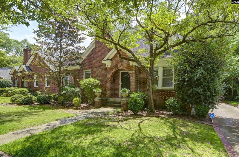 Property image 4 of 3318 Blossom Street in Shandon, Columbia, SC 29205