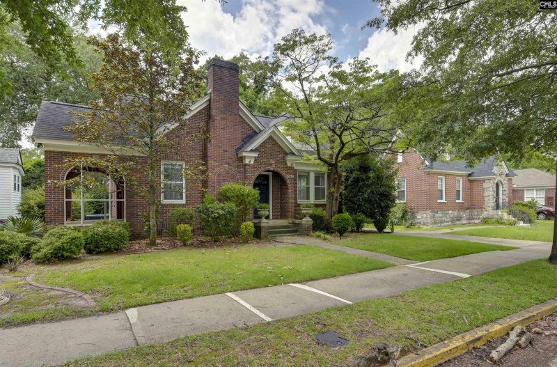 Property image 5 of 3318 Blossom Street in Shandon, Columbia, SC 29205