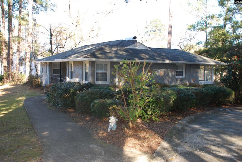 Property image 3 of 1840 N Beltline in Kilbourne Heights, Columbia, SC 29206