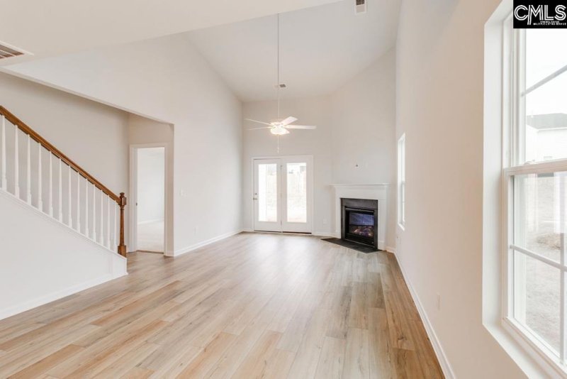 Property image 3 of 391 Pinaster Path in Pinecrest, West Columbia, SC 29170