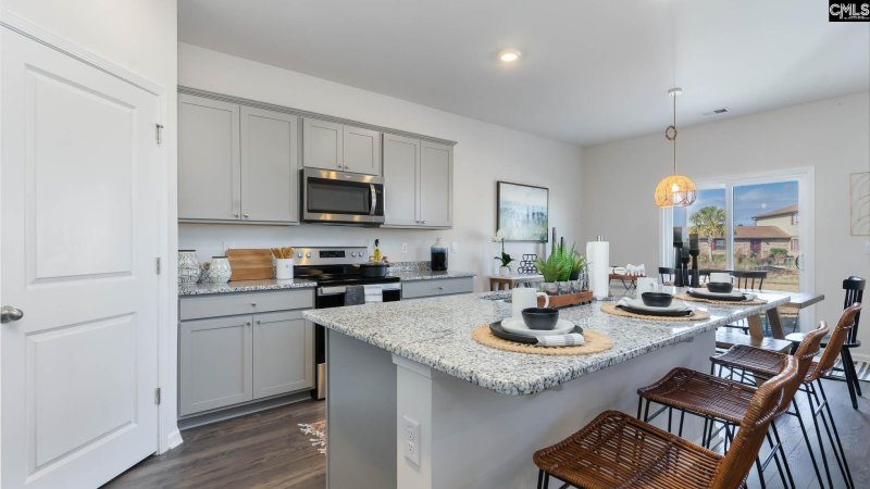 Property image 4 of 300 Bevington Brook Lane in Hunters Branch, Hopkins, SC 29061