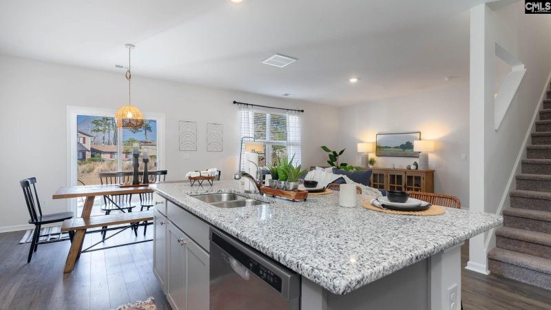 Property image 5 of 300 Bevington Brook Lane in Hunters Branch, Hopkins, SC 29061