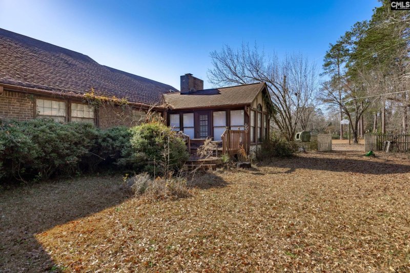 Property image 4 of 1145 Baywater Drive in Shadblow, West Columbia, SC 29170