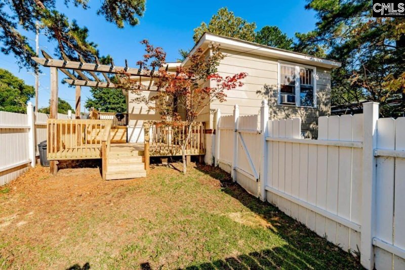 Property image 4 of 3915 Margrave Road in Keenan Terrace, Columbia, SC 29203