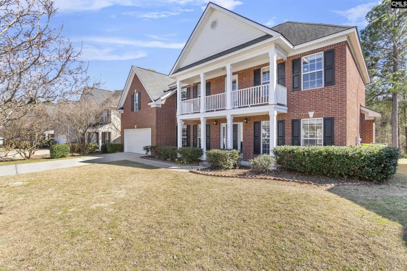 Lansdowne, Columbia Community