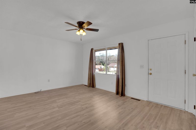 Property image 5 of 214 Magnolia Street in Cherry Heights, Batesburg, SC 29006-2425