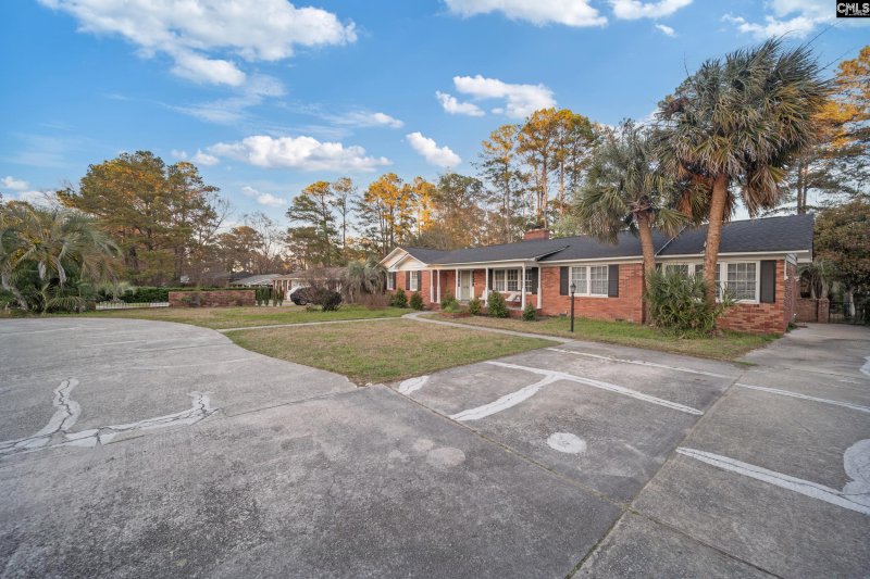 Property image 3 of 4720 Trenholm Road in Lake Katherine, Columbia, SC 29206