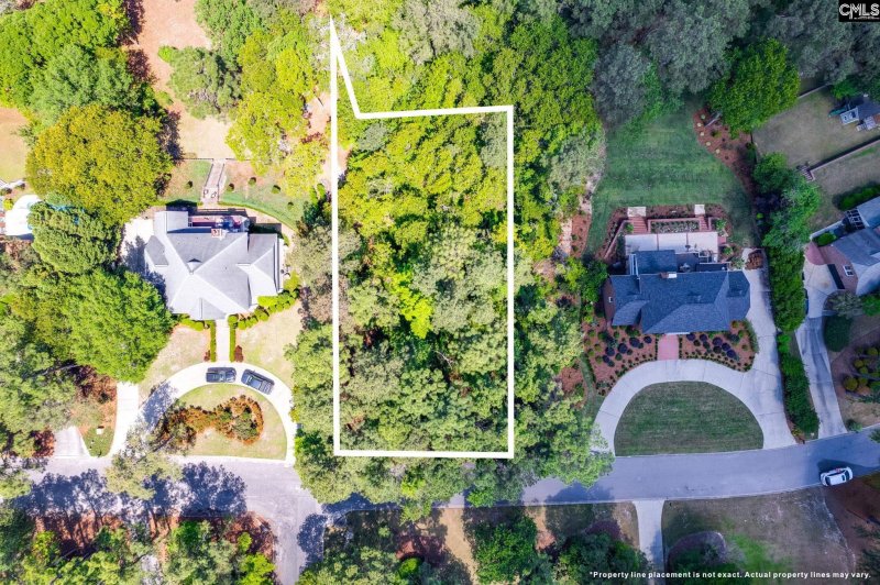 Property image 2 of 301 Running Fox Road in Wildewood, Columbia, SC 29223