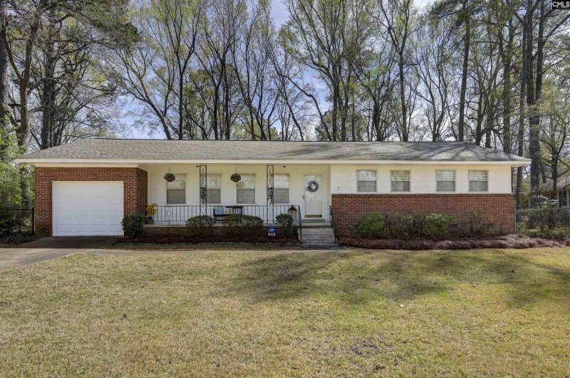 Property image 2 of 1632 Romain Drive in Riverside Forest, Columbia, SC 29210-7432