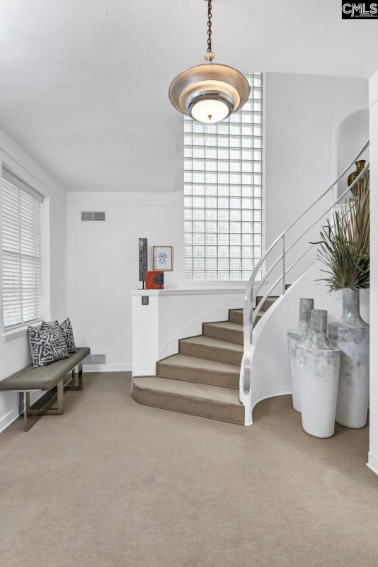 Property image 5 of 3000 Forest Drive in Forest Hills, Columbia, SC 29204