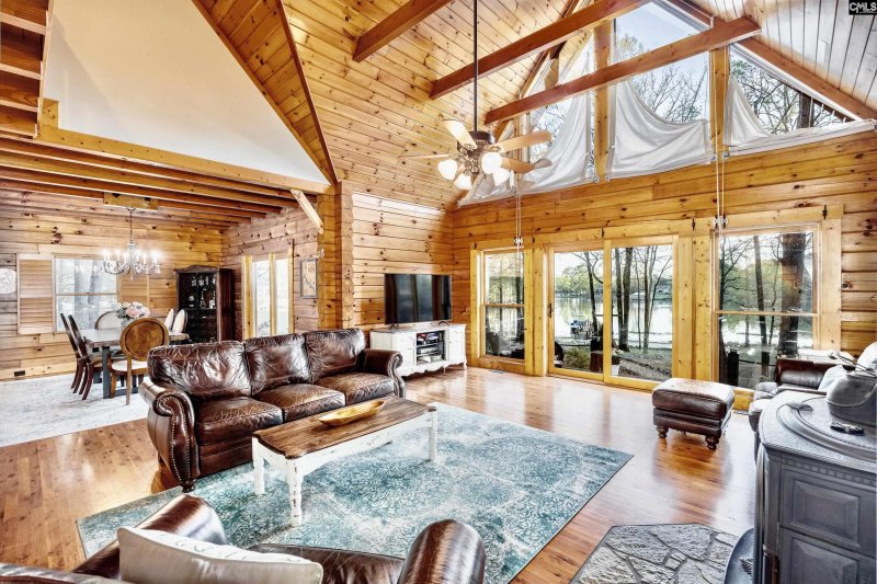 242 Morninglow Drive