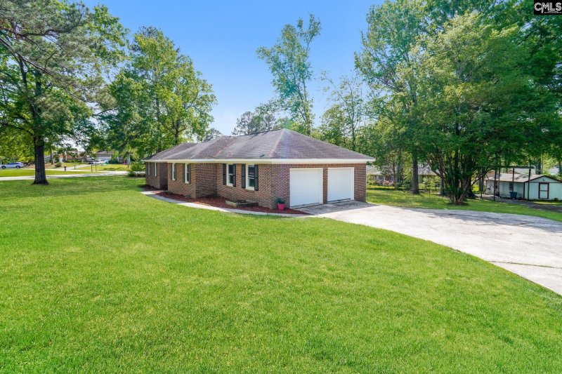 Property image 2 of 1512 Brookview Road in Murraywood, Columbia, SC 29212