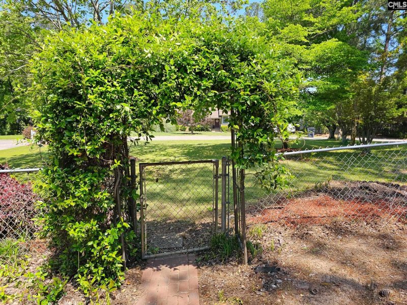 Property image 4 of 107 Lyndhurst Court in Whitehall Extension, Columbia, SC 29212