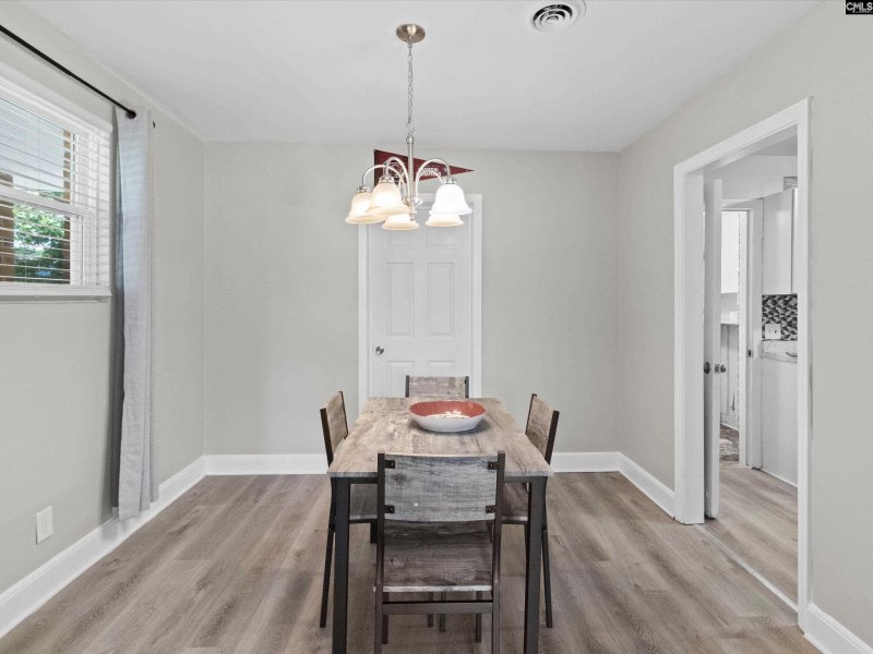 Property image 5 of 1342 Karlaney Avenue in The Avenues, Cayce, SC 29033