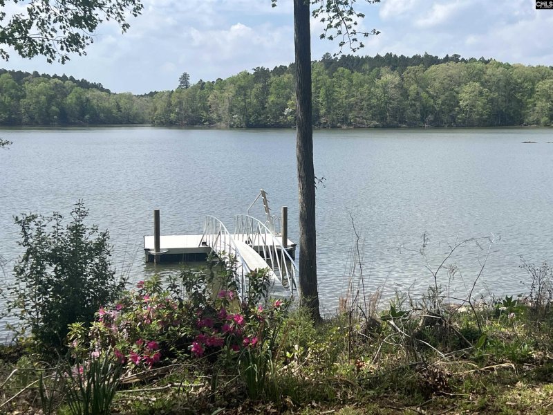 Property image 2 of 575 Lakeview Road in Lakeview, Newberry, SC 29108