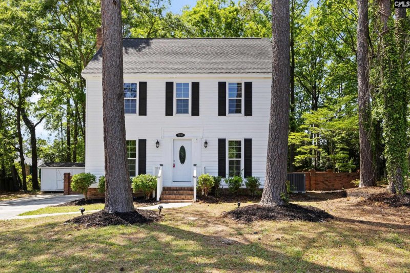 Property image 2 of 1108 William Mary Court in Williamsburg West, Columbia, SC 29210-4519