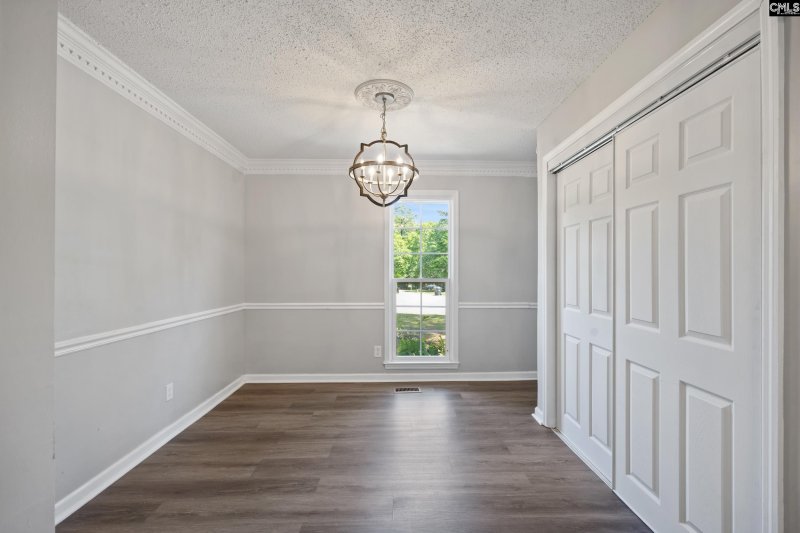 Property image 3 of 1108 William Mary Court in Williamsburg West, Columbia, SC 29210-4519