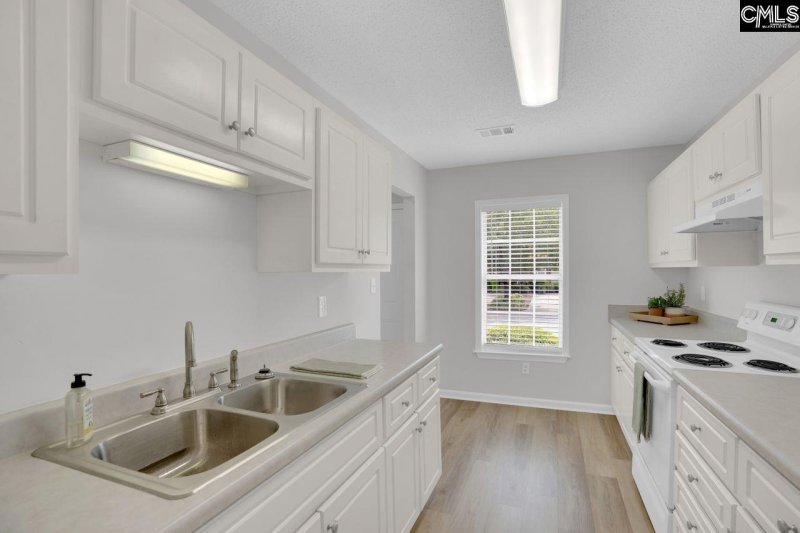 Property image 5 of 204 Twin Eagles Drive in Twin Eagles, Columbia, SC 29203