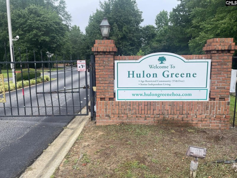 910 Poinsett Place 6