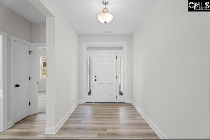 Property image 5 of 124 Hadleigh Drive in Hadleigh Park, Lexington, SC 29072