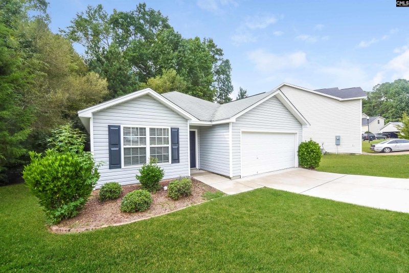 Property image 2 of 143 Vermillion Drive in Willow Tree, Columbia, SC 29209