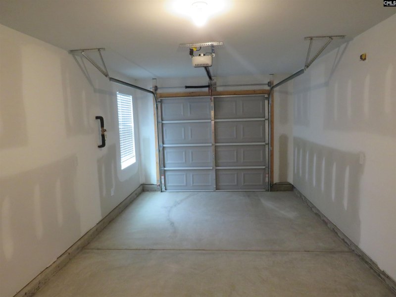 Property image 5 of 425 Pepperbush Lane in Murray Village, Lexington, SC 29072